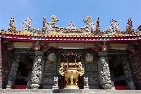 ¡Sumérgete en la historia y el arte del Templo Wenchang de Yingtan!