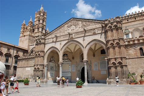  El Duomo de Palermo: Una Catedral Gigante de Estilos y Historia