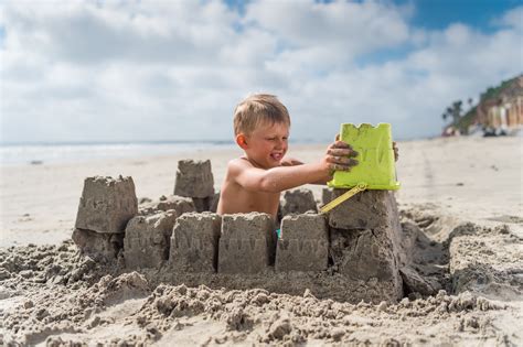  El Castillo de la Arena: Una Maravilla Tropical En el Corazón de Jos